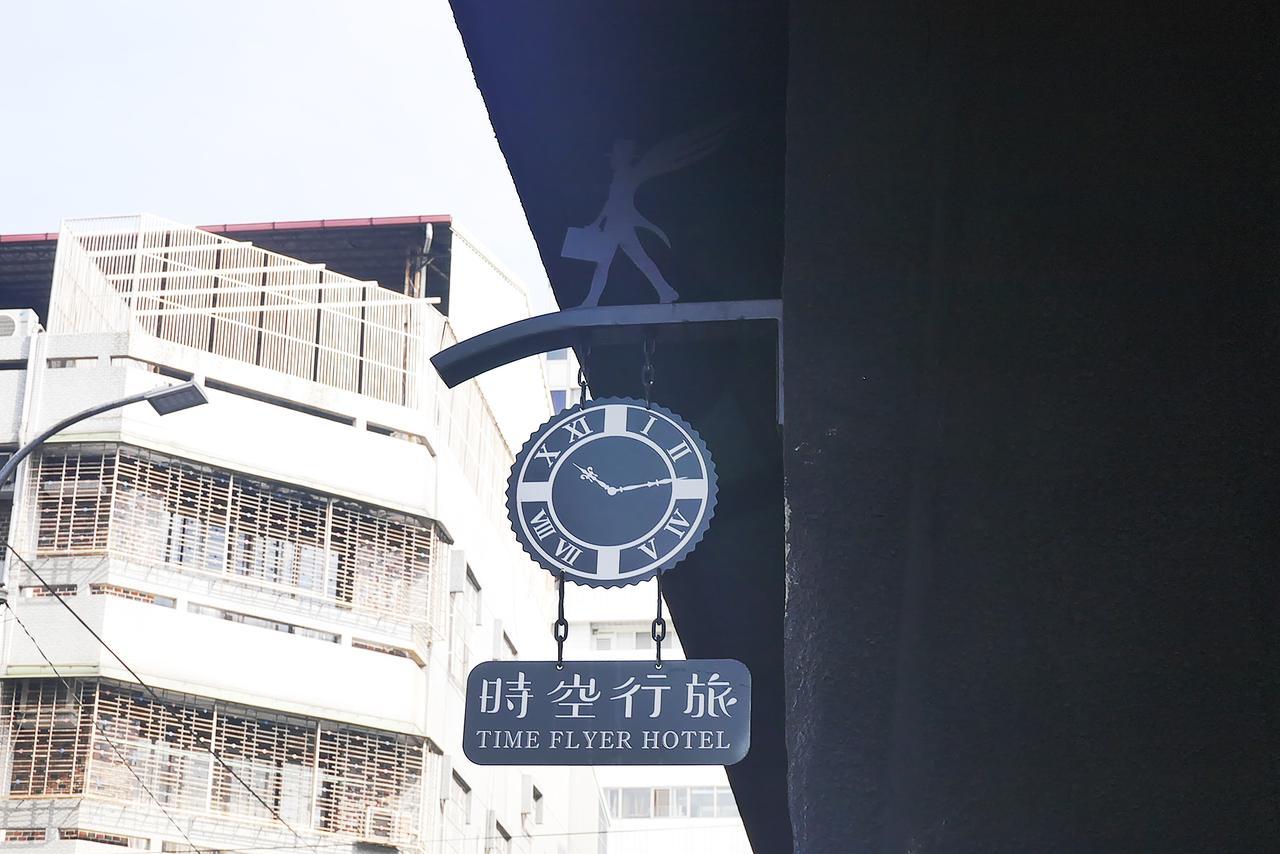 Time Flyer Hotel Taichung Esterno foto