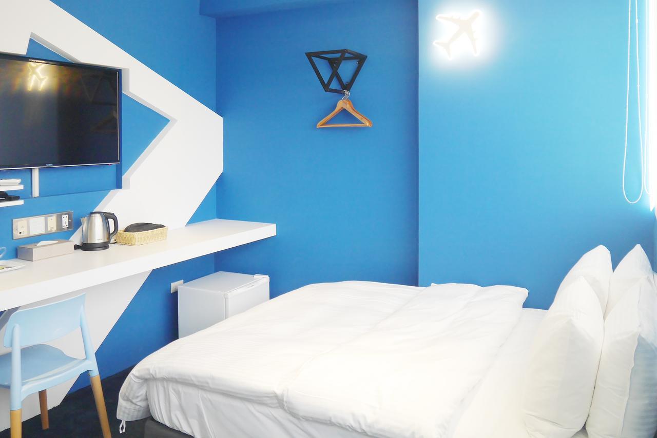 Time Flyer Hotel Taichung Esterno foto