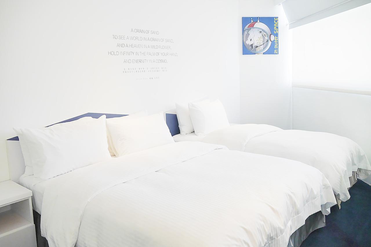 Time Flyer Hotel Taichung Esterno foto