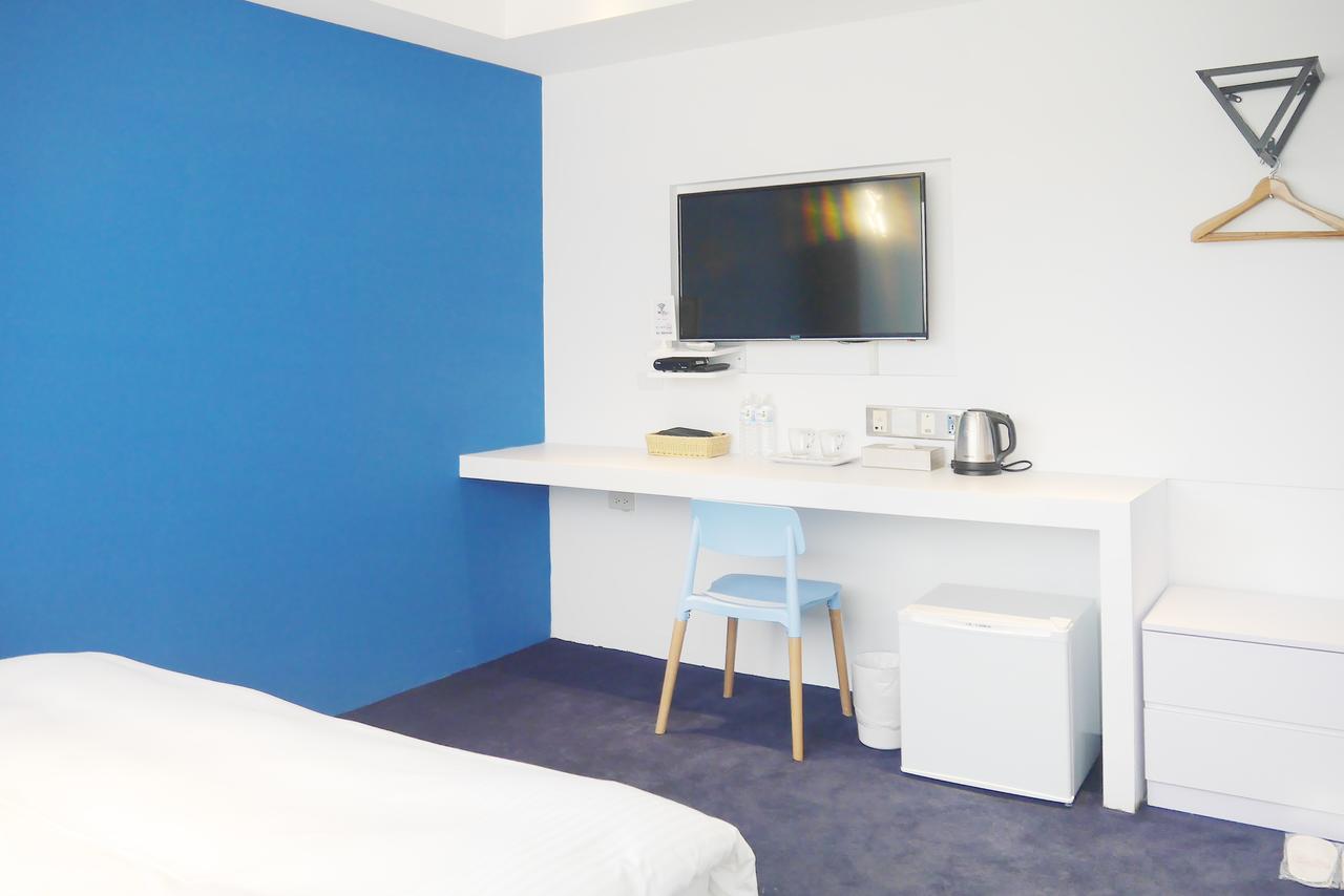 Time Flyer Hotel Taichung Esterno foto